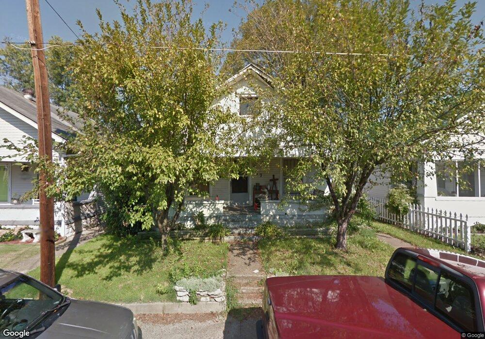 217 Sloemer Ave, New Albany, IN 47150 - photo 1