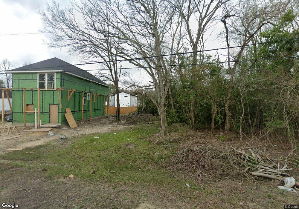 8119 Venus St unit B, Houston, TX 77088 - photo 1