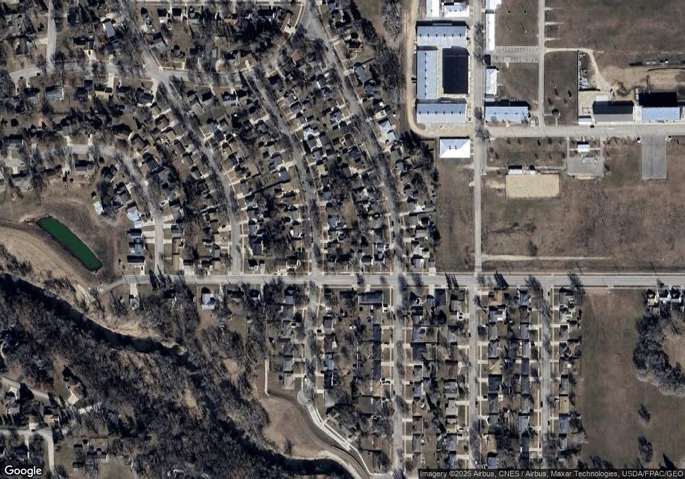 813 18th St SW, Austin, MN 55912 - photo 1