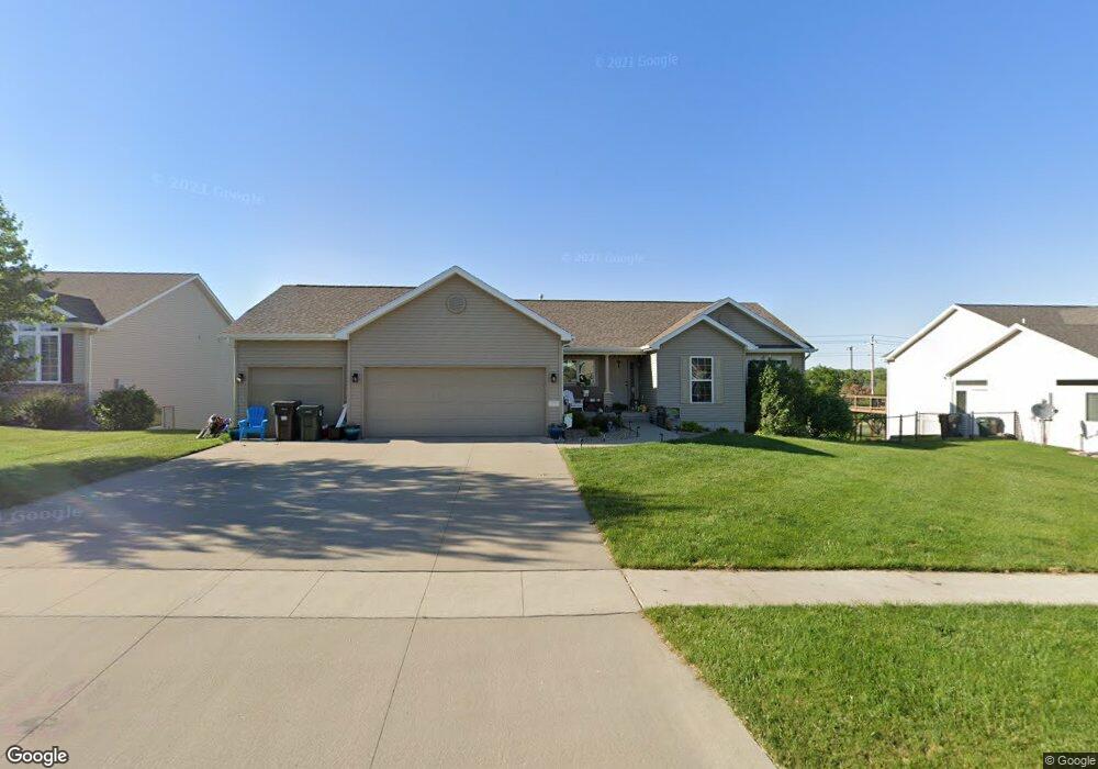 2727 Covey Ct, Cedar Falls, IA 50613 - photo 1