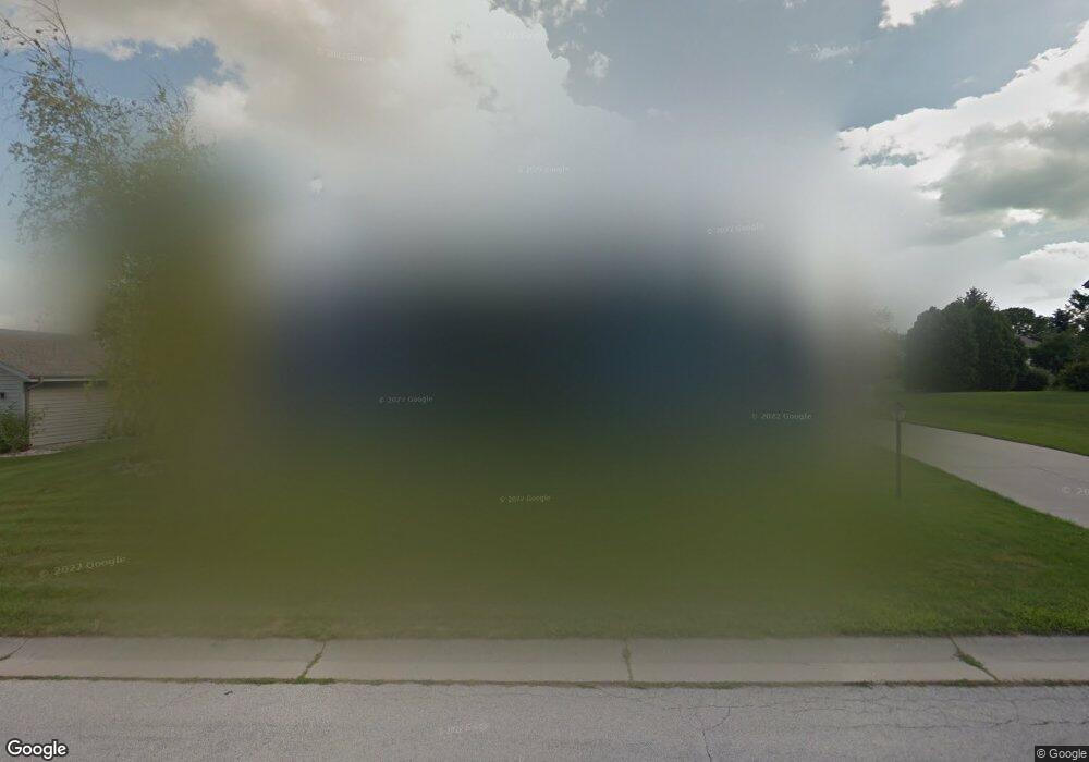 N77W15981 Hunters Ridge Cir, Menomonee Falls, WI 53051 - photo 1