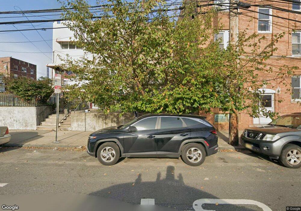 175 Baldwin Ave, Jersey City, NJ 07306 - photo 1