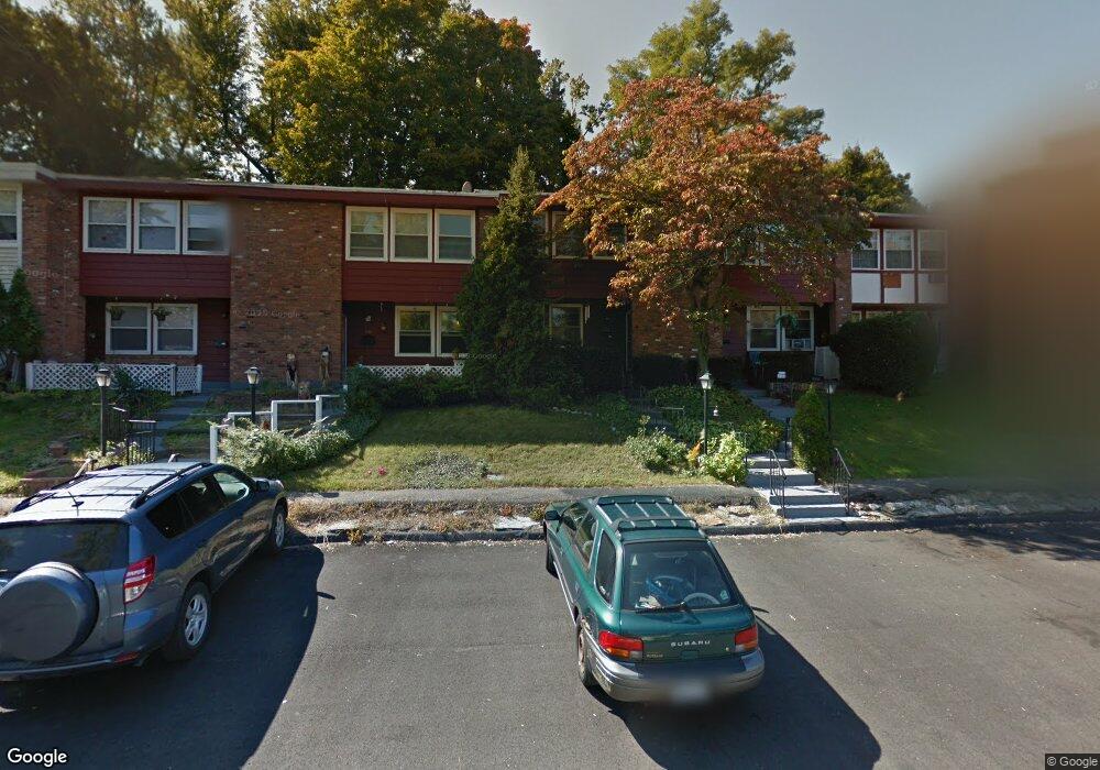 129 Rolling Way unit H5, Peekskill, NY 10566 - photo 1