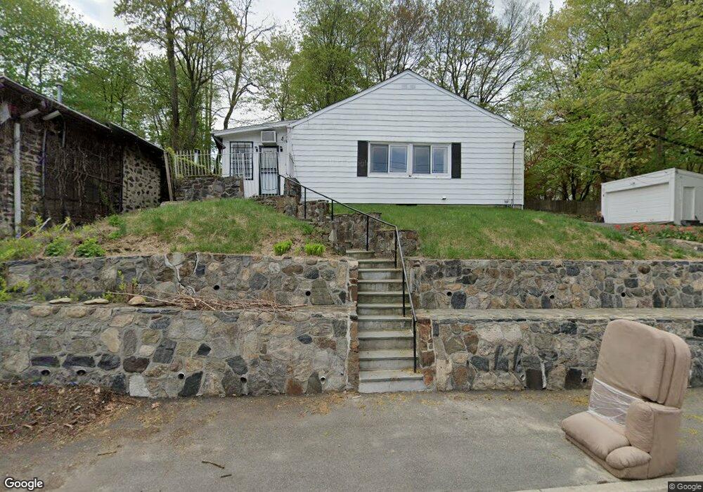 1419 Crompond Rd, Peekskill, NY 10566 - photo 1