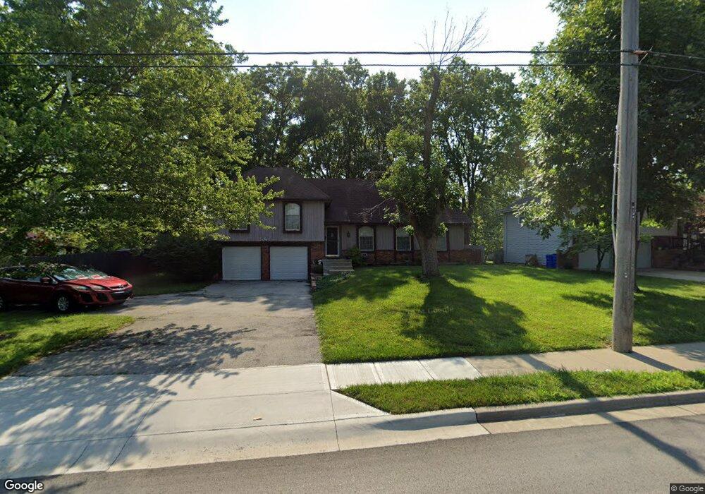 7221 Nieman Rd, Shawnee, KS 66203 - photo 1