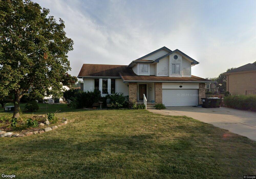 8607 Makaha Cir, Papillion, NE 68046 - photo 1