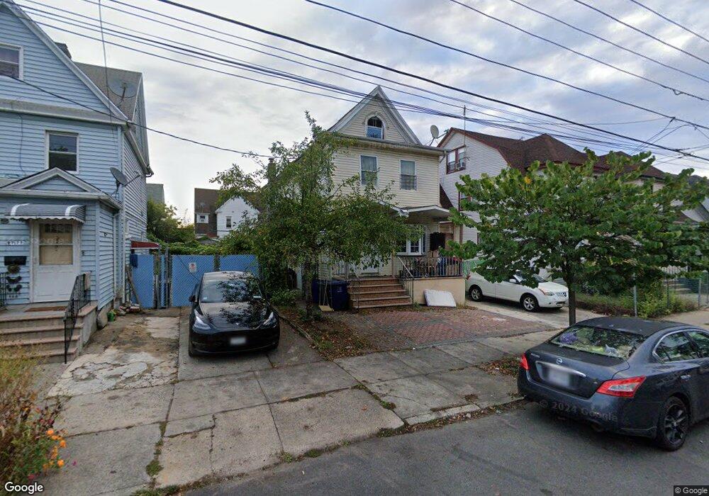 8783 112th St, Richmond Hill, NY 11418 - photo 1