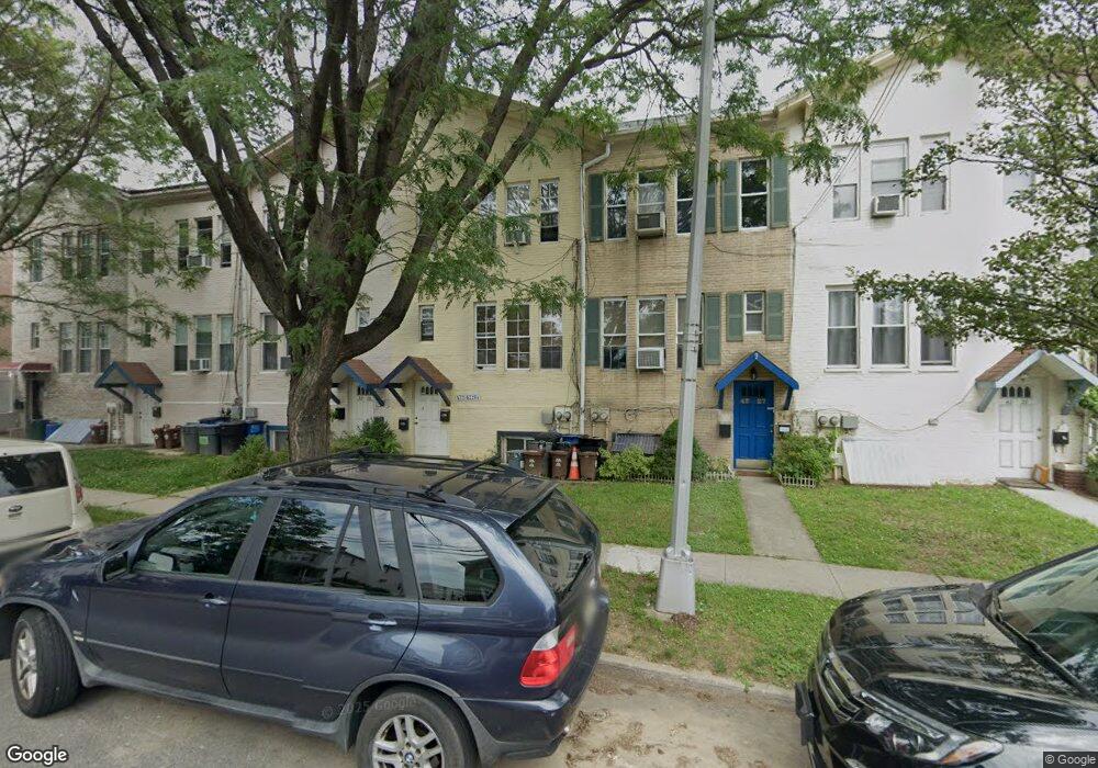 42-25 214th Place unit Lower, Bayside, NY 11361 - photo 1