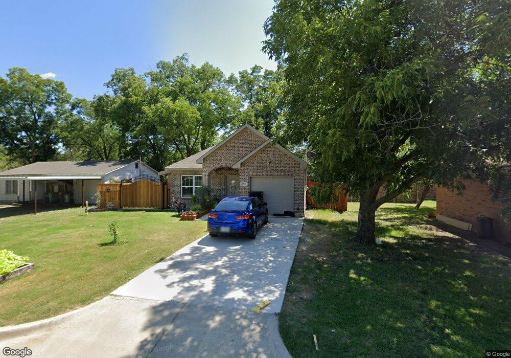 8537 Sussex Ct, Fort Worth, TX 76108 - photo 1