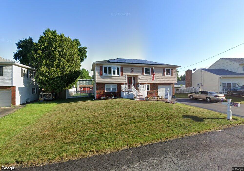 7 Collegeview Dr, Albany, NY 12211 - photo 1