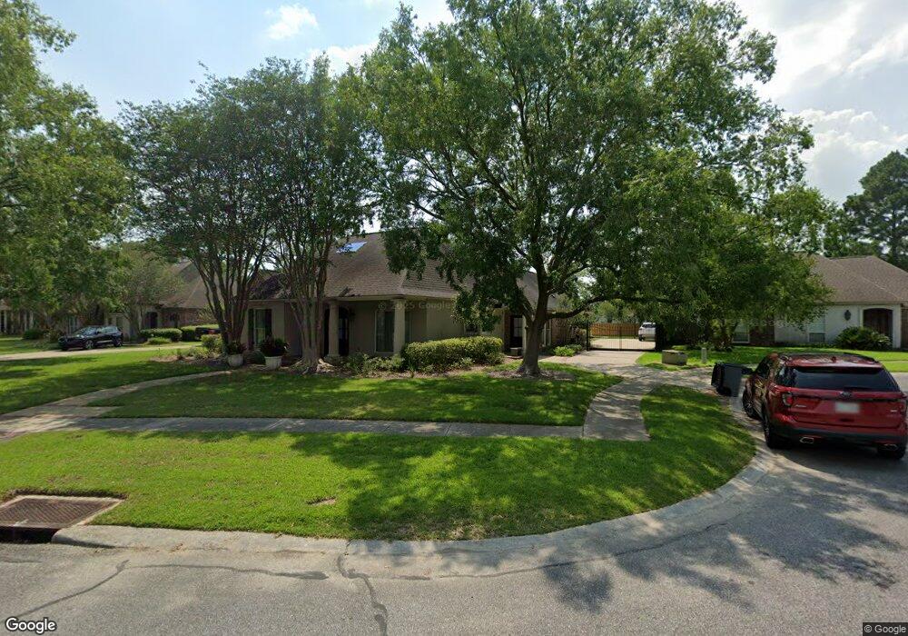 10730 N Great Oak Ct, Baton Rouge, LA 70810 - photo 1
