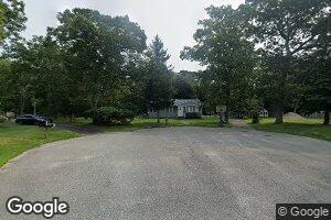 53 Smith St, Riverhead, NY 11901