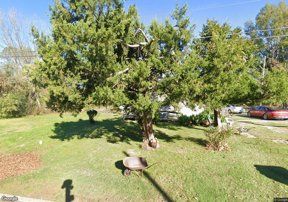 616 W Lincoln St, Stuttgart, AR 72160 - photo 1