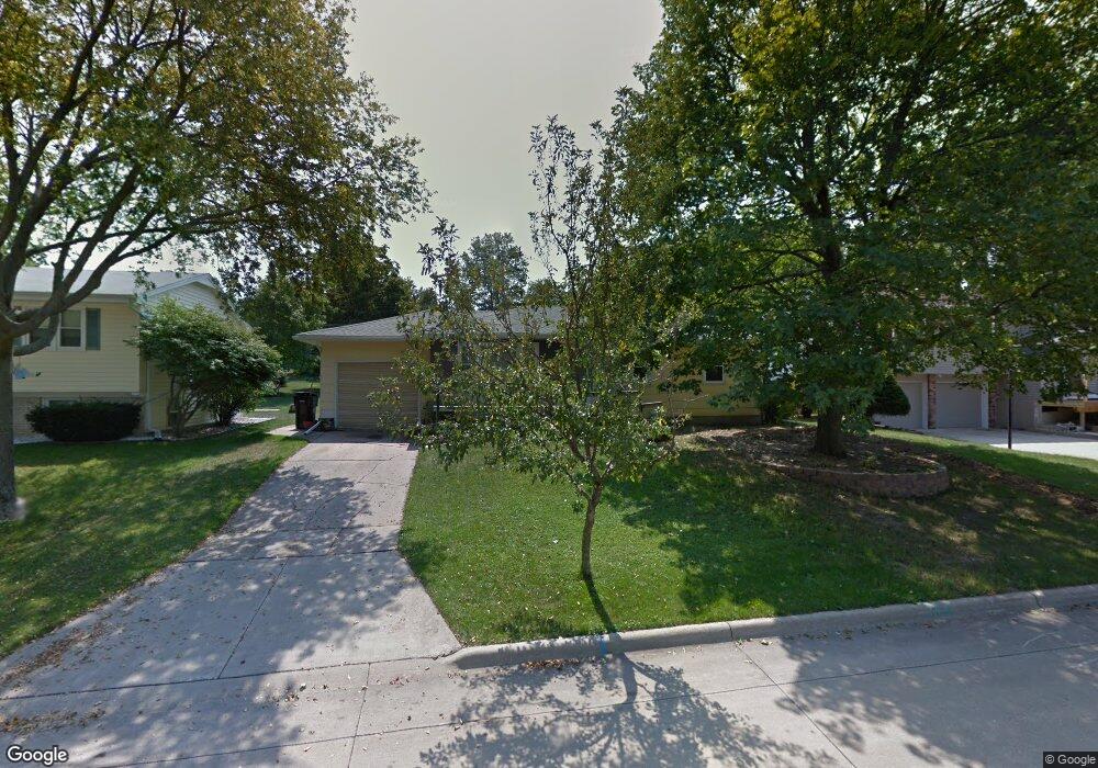 1516 W 5th St, Cedar Falls, IA 50613 - photo 1