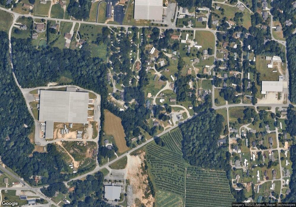 91 Clear Oak Rd, Hendersonville, NC 28792 - photo 1