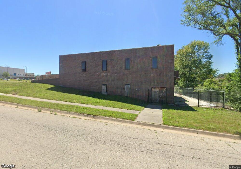 3401 SW Van Buren St, Topeka, KS 66611 - photo 1