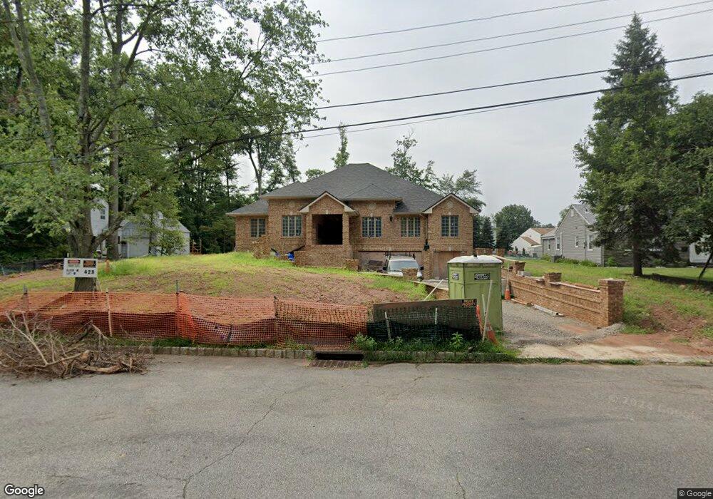 429 Willow Way, Clark, NJ 07066 - photo 1