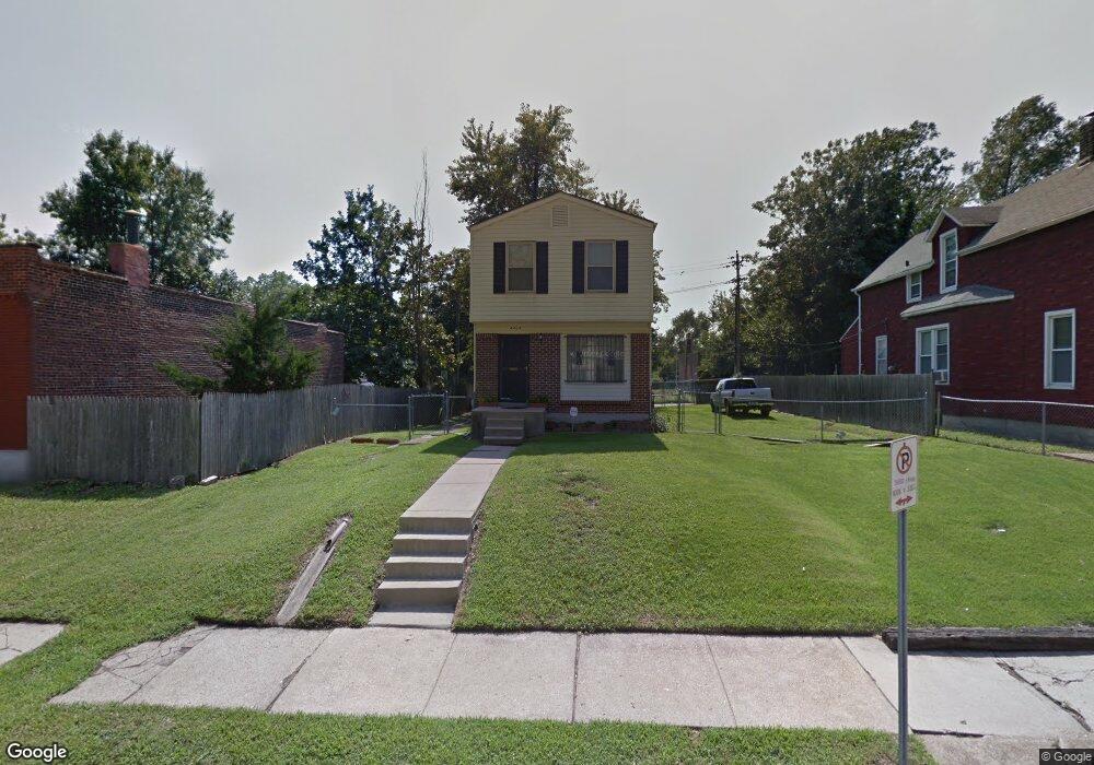 4424 Bessie Ave, Saint Louis, MO 63115 - photo 1