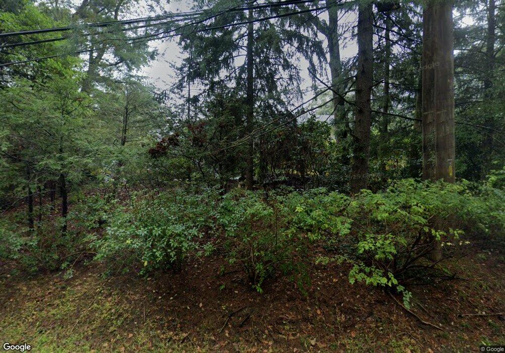 1107 Cedar Ridge Rd, Oyster Bay, NY 11771 - photo 1