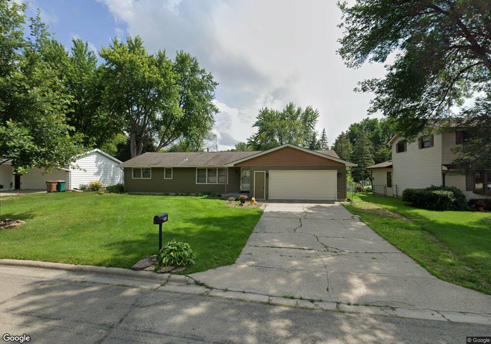 1705 Southview Ln, Albert Lea, MN 56007 - photo 1