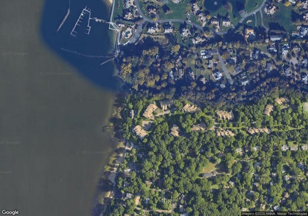 10 Bluff Rd unit 10, Glen Cove, NY 11542 - photo 1