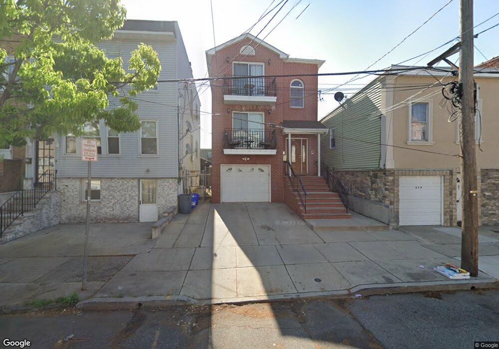 261 N 10th St, Newark, NJ 07107 - photo 1