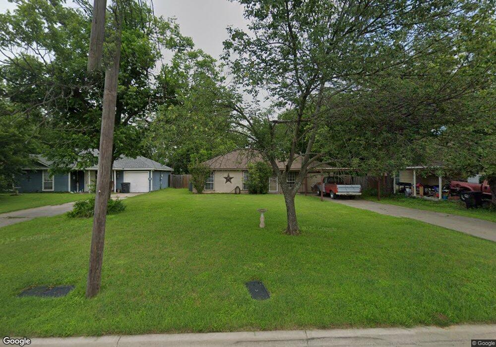 1518 N Anglin St, Cleburne, TX 76031 - photo 1