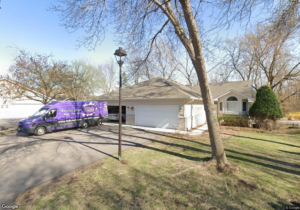 5525 Gideons Ln, Excelsior, MN 55331 - photo 1