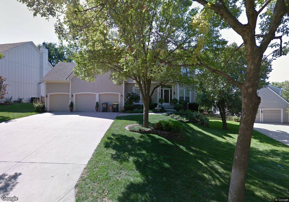 8310 Alden St, Lenexa, KS 66215 - photo 1