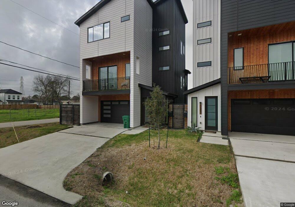 137 E 38th St, Houston, TX 77018 - photo 1