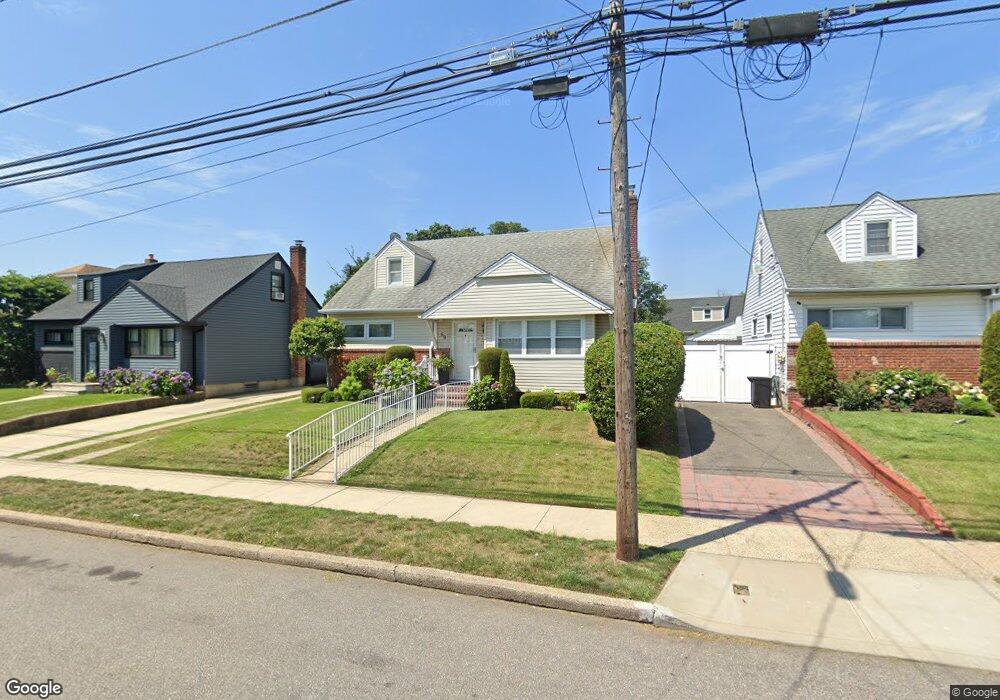 60 Branch Ave, Freeport, NY 11520 - photo 1