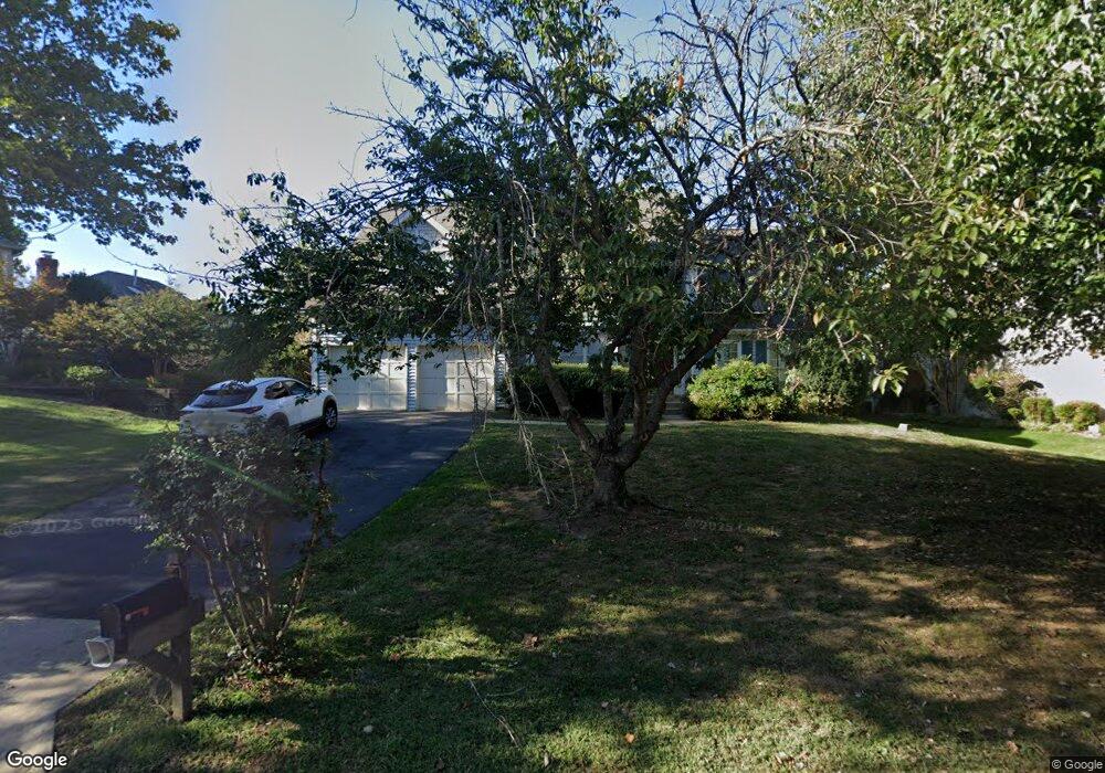 15436 Snowhill Ln, Centreville, VA 20120 - photo 1