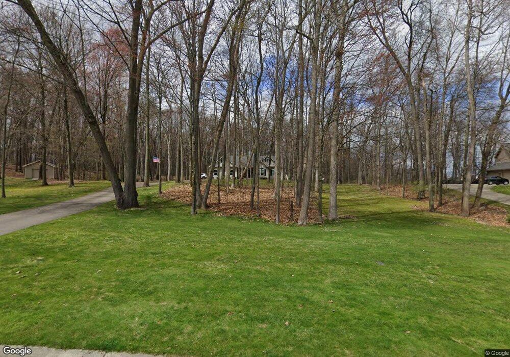 4824 Hidden Hills Cir unit 14, Howell, MI 48855 - photo 1