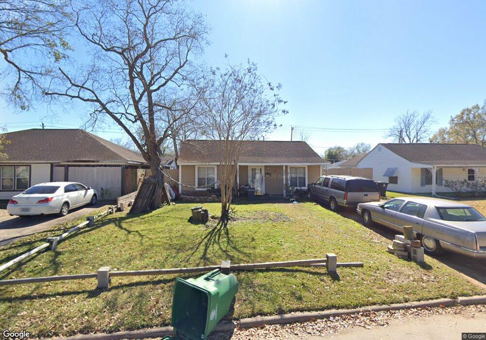 7718 Greenstone St, Houston, TX 77087 - photo 1