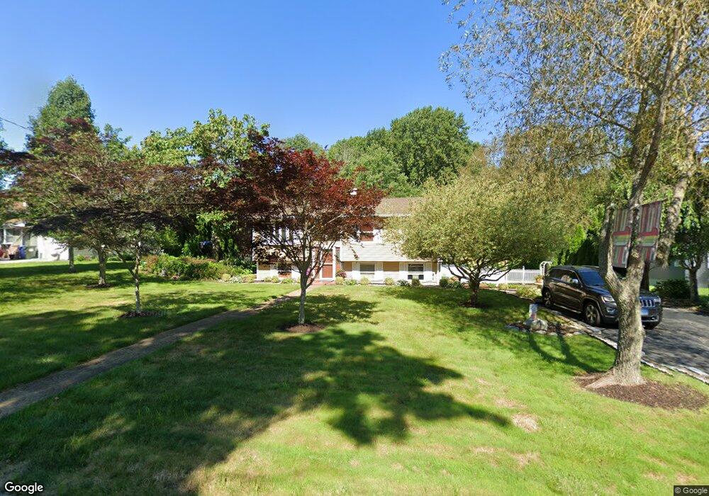 37 Cedar Ln, Norwich, CT 06360 - photo 1