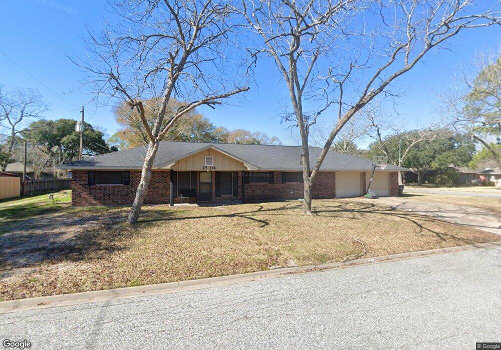 1704 Mahlmann St, Rosenberg, TX 77471 - photo 1