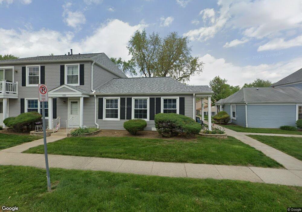 430 James Ct unit 18D, Glendale Heights, IL 60139 - photo 1