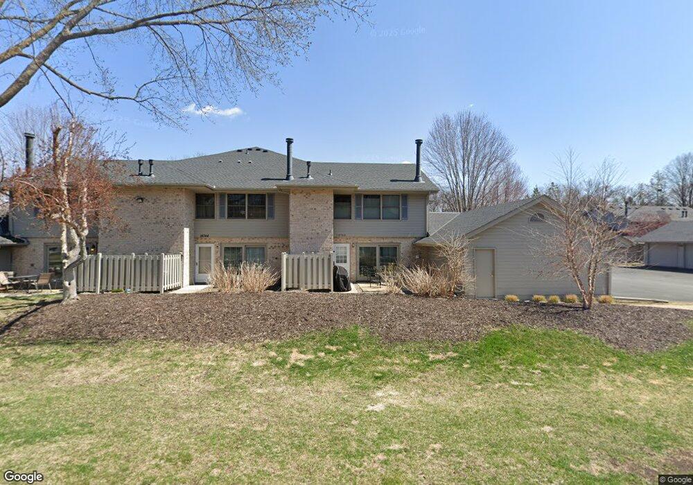 18724 Clear View Ct, Minnetonka, MN 55345 - photo 1