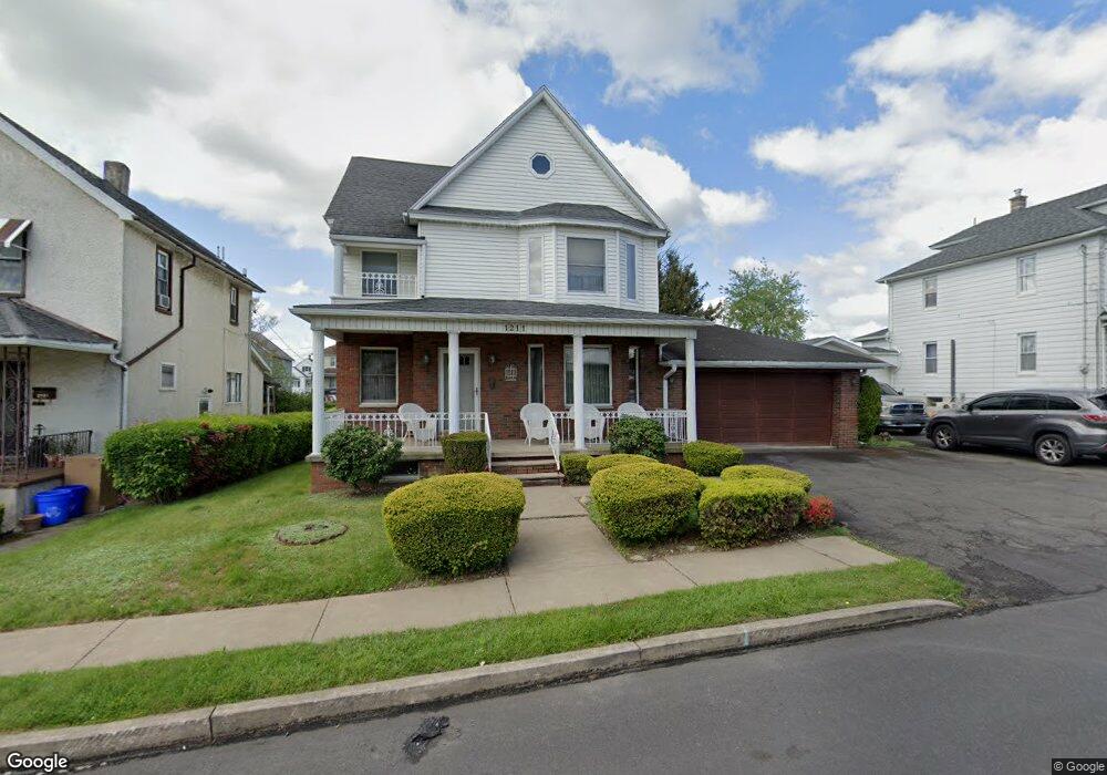1211 Rundle St, Scranton, PA 18504 - photo 1