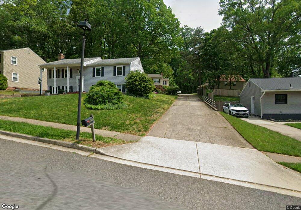 6825 Lamp Post Ln, Alexandria, VA 22306 - photo 1