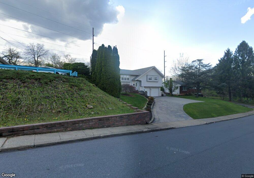 1314 N 14th St unit 1320, Whitehall, PA 18052 - photo 1