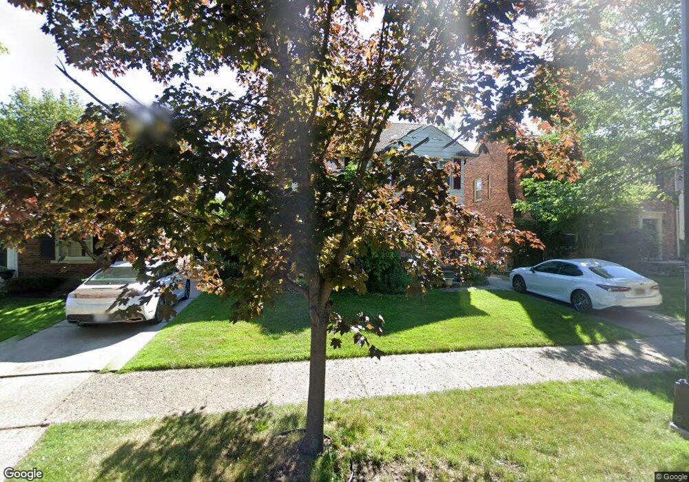 412 Moran Rd, Grosse Pointe Farms, MI 48236 - photo 1