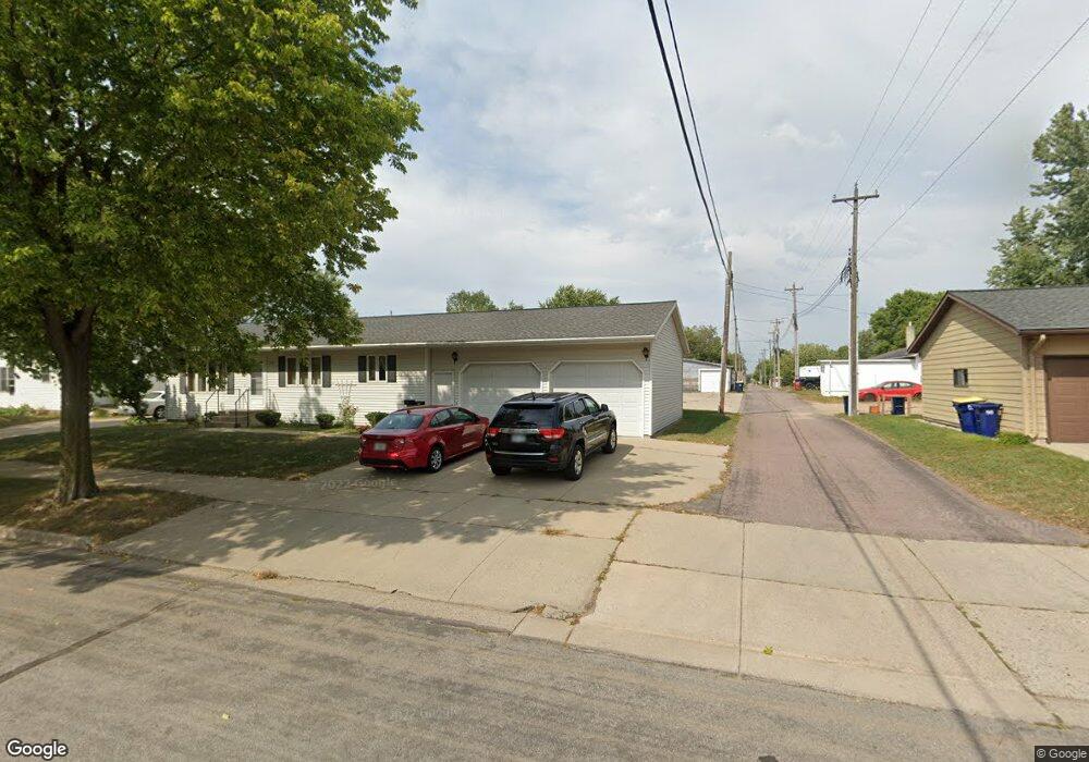 418 10th St N, New Ulm, MN 56073 - photo 1