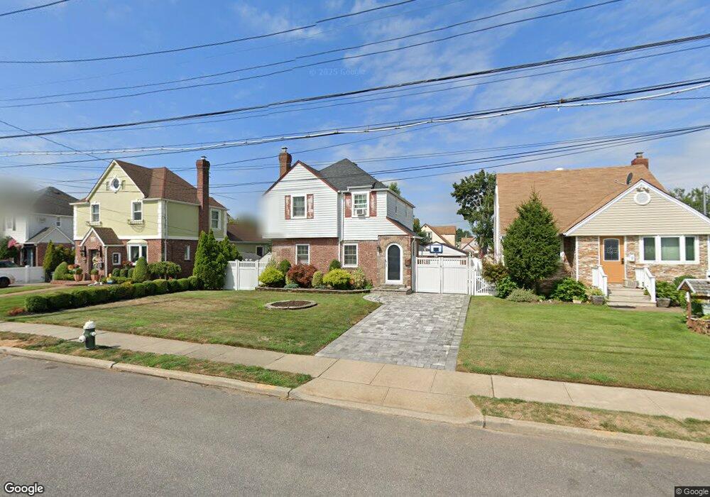 38 Commonwealth St, Franklin Square, NY 11010 - photo 1