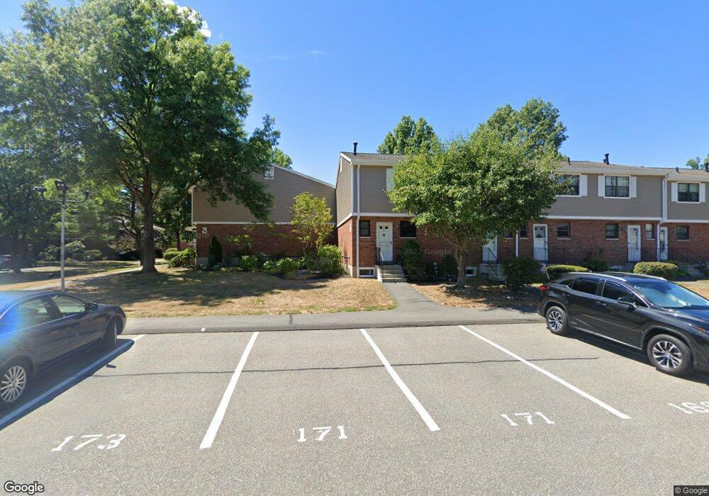 171 Hampton Ct, Newington, CT 06111 - photo 1