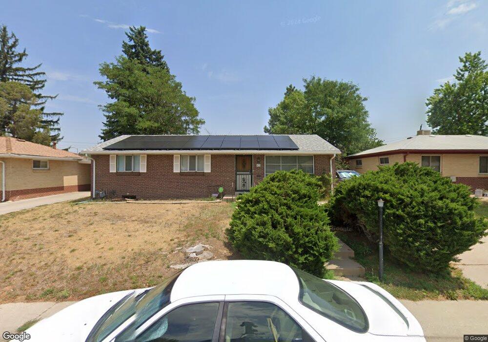 572 Empire St, Aurora, CO 80010 - photo 1