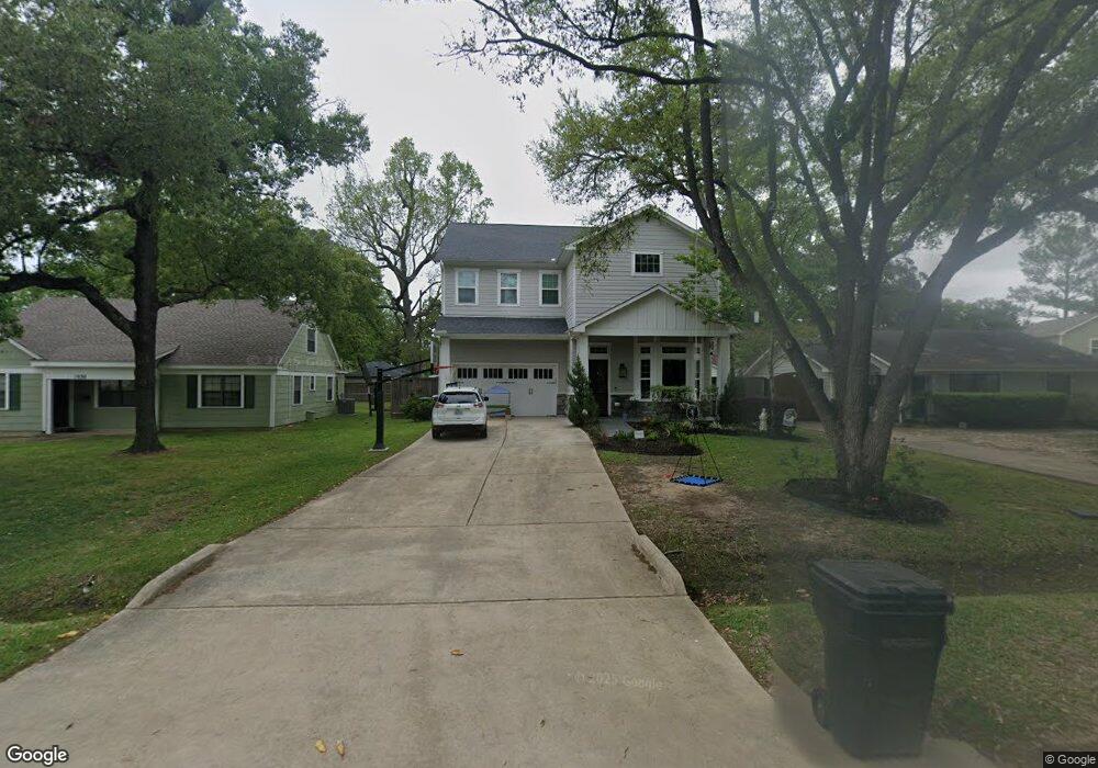 1026 W 42nd St, Houston, TX 77018 - photo 1