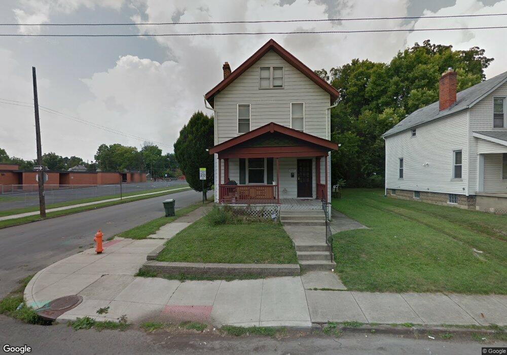 711 Kelton Ave, Columbus, OH 43205 - photo 1