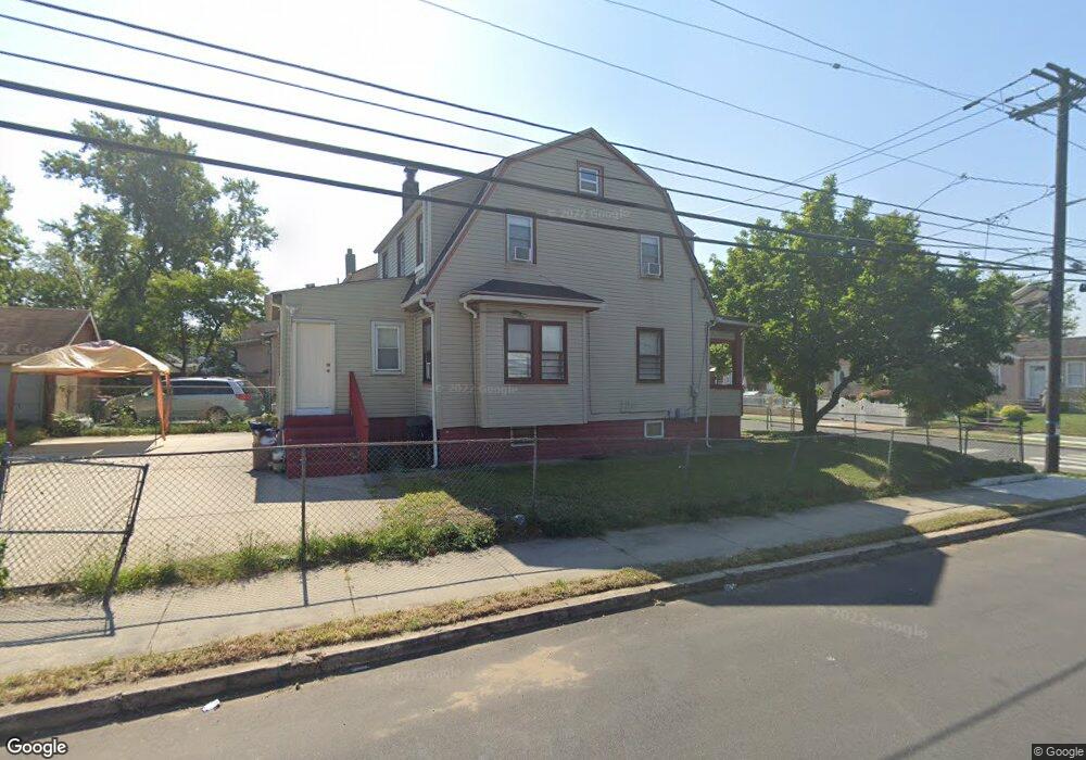 646 N 32nd St, Camden, NJ 08105 - photo 1