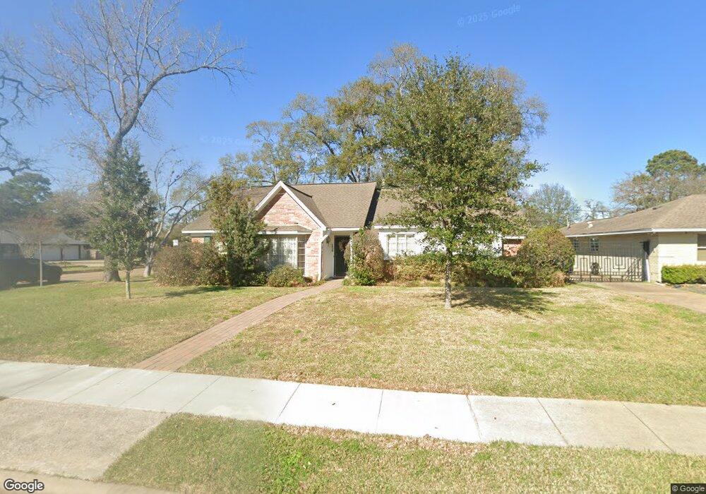 6438 Kury Ln, Houston, TX 77008 - photo 1